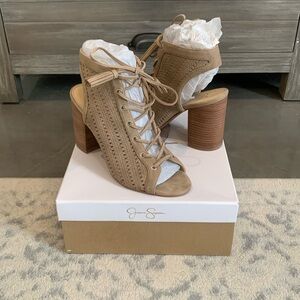 Jessica Simpson heels